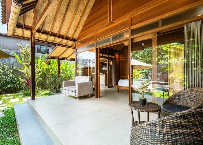 Warm Wooden Tropical With Pool * Ubud (Bali)